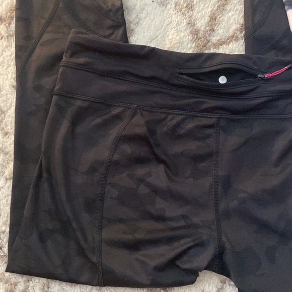 Bundle of 2 - run inspire crop leggings - Picture 3 of 3